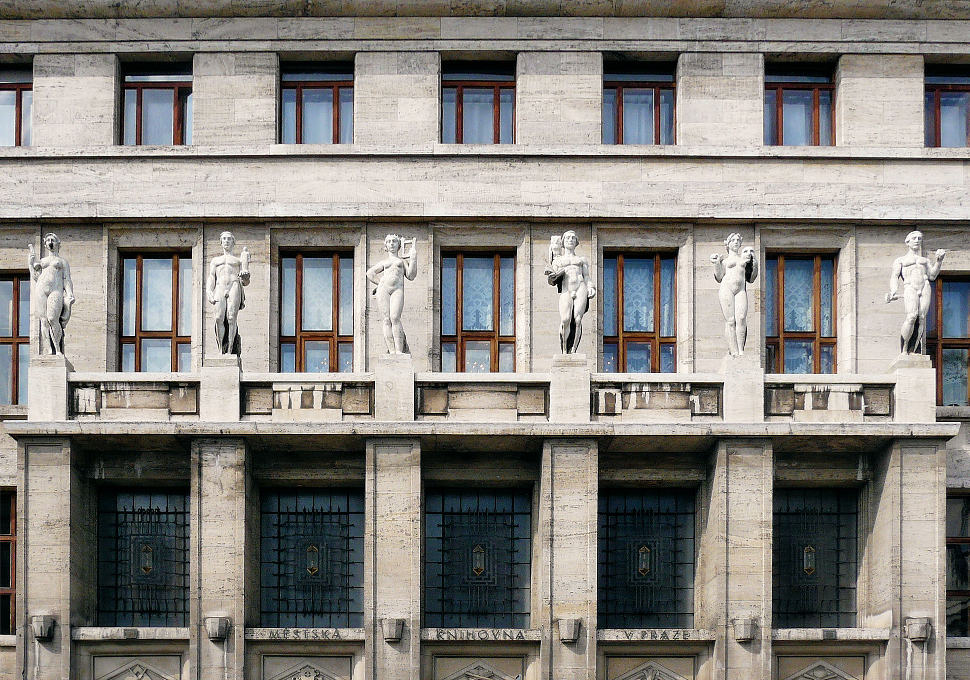 Prague marianske-namesti-981-municipal-library-dda0b0ddcef14bbb6f3f1bbfbb97fe6d