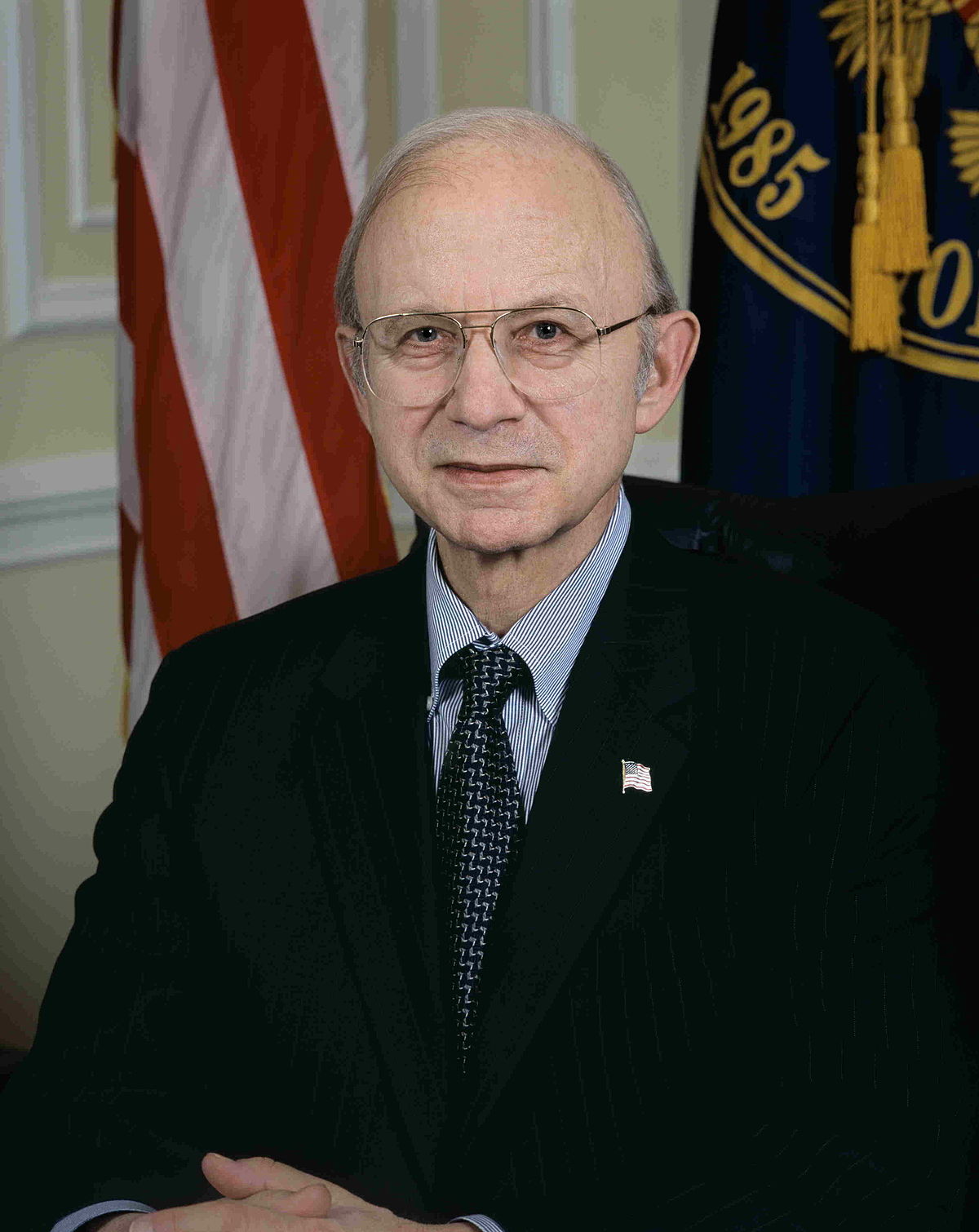 1200px-Allen_Weinstein_portrait