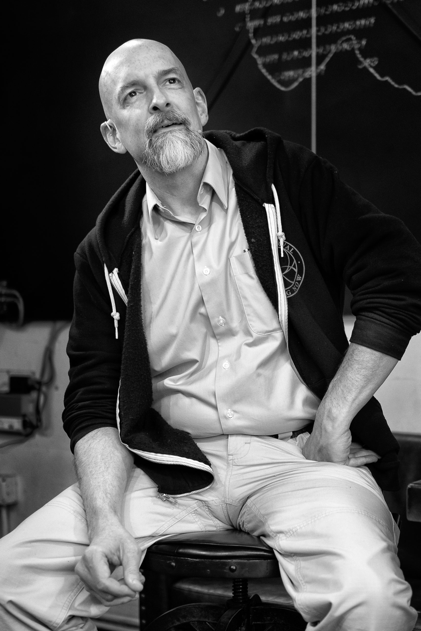 Neal_Stephenson_in_2019_A_021